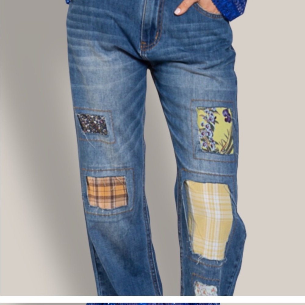 Patch Out Denim Boyfriend Jeans - Picture 3 of 4